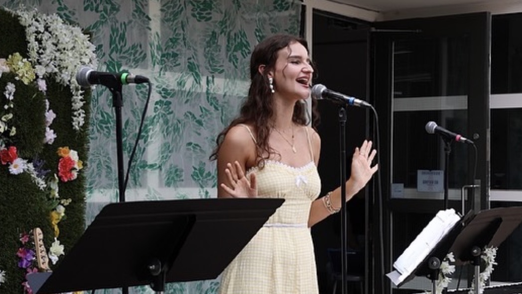 Victoria Brimble performing with stage partners